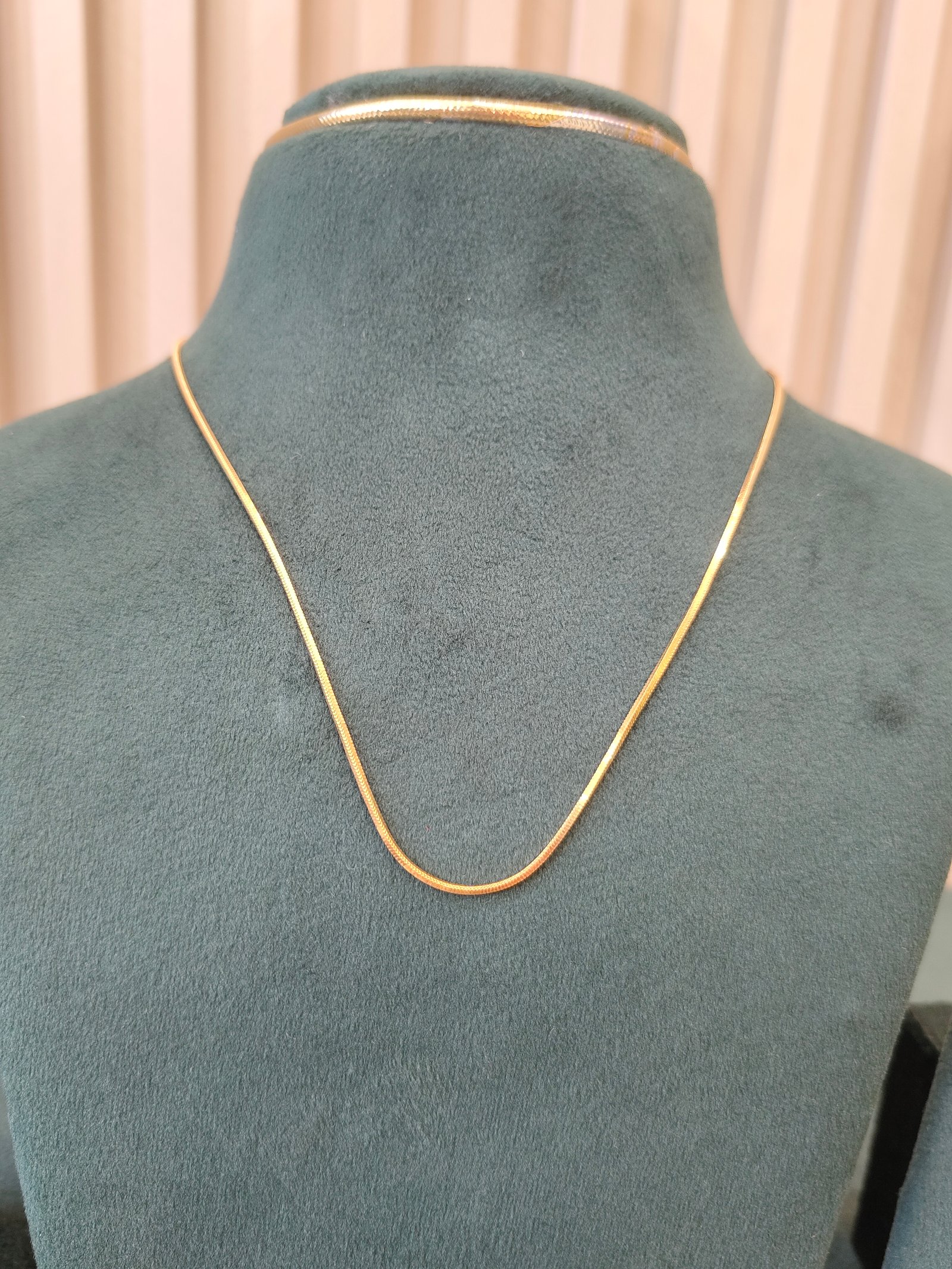 Sleek Gold Flat Chain