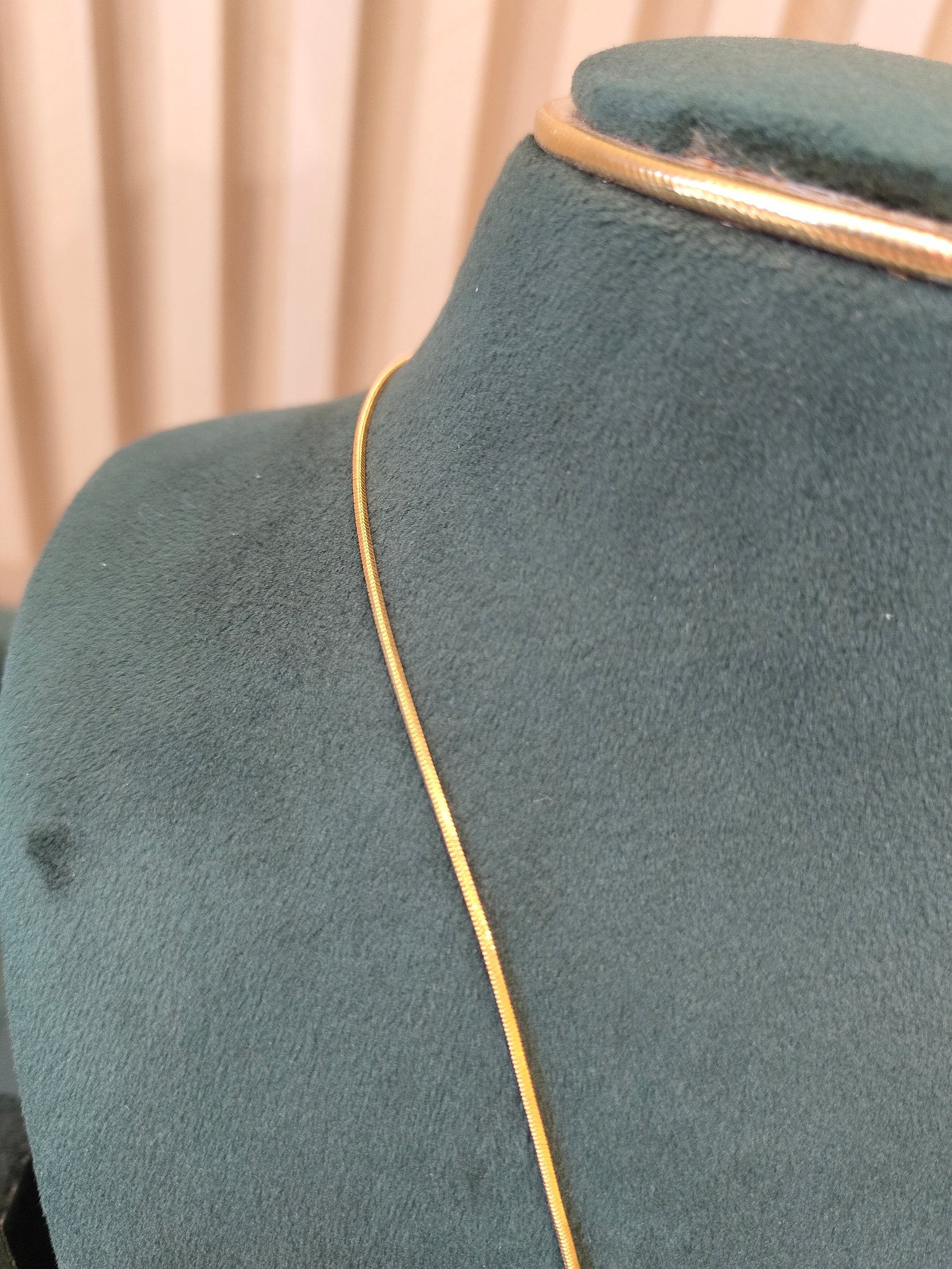 Sleek Gold Flat Chain