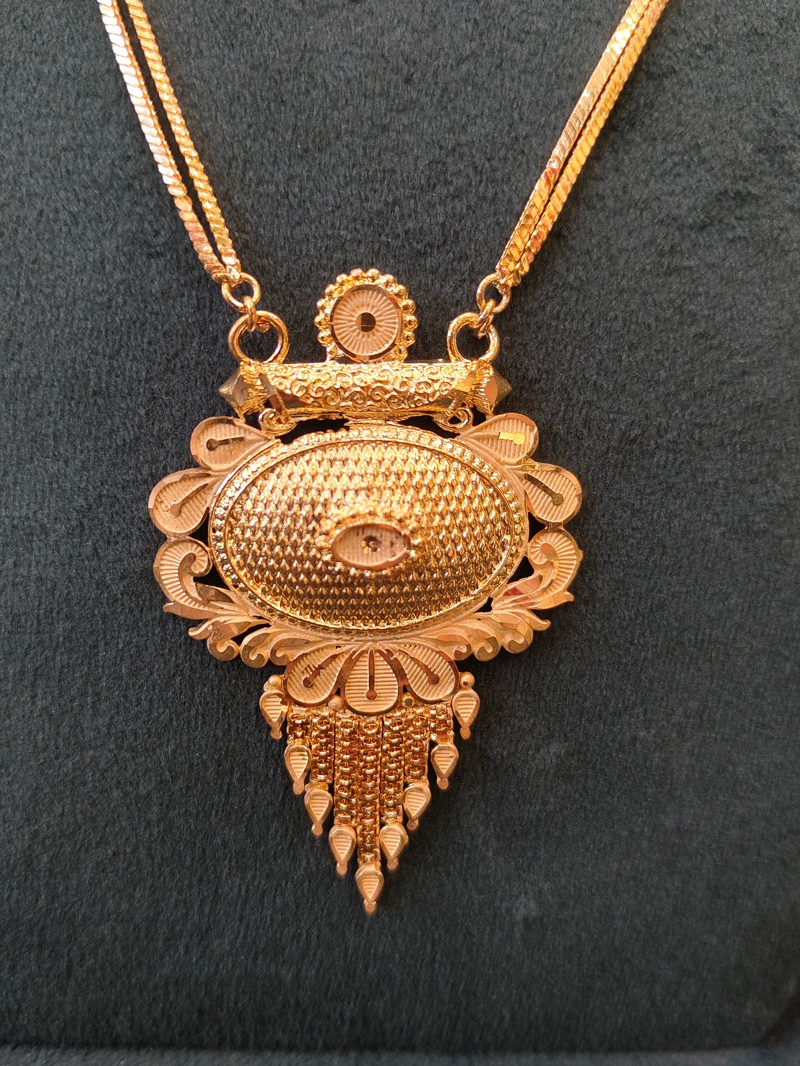 Brilliant Gold Mangalsutra