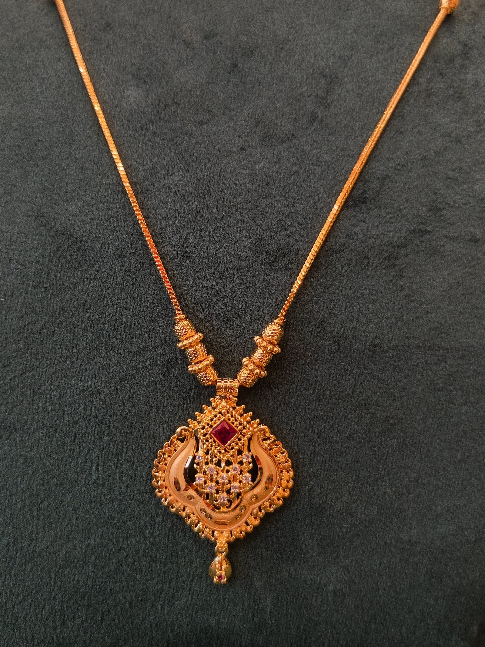 Heirloom Rhombus Gold Pendant and Earrings Set