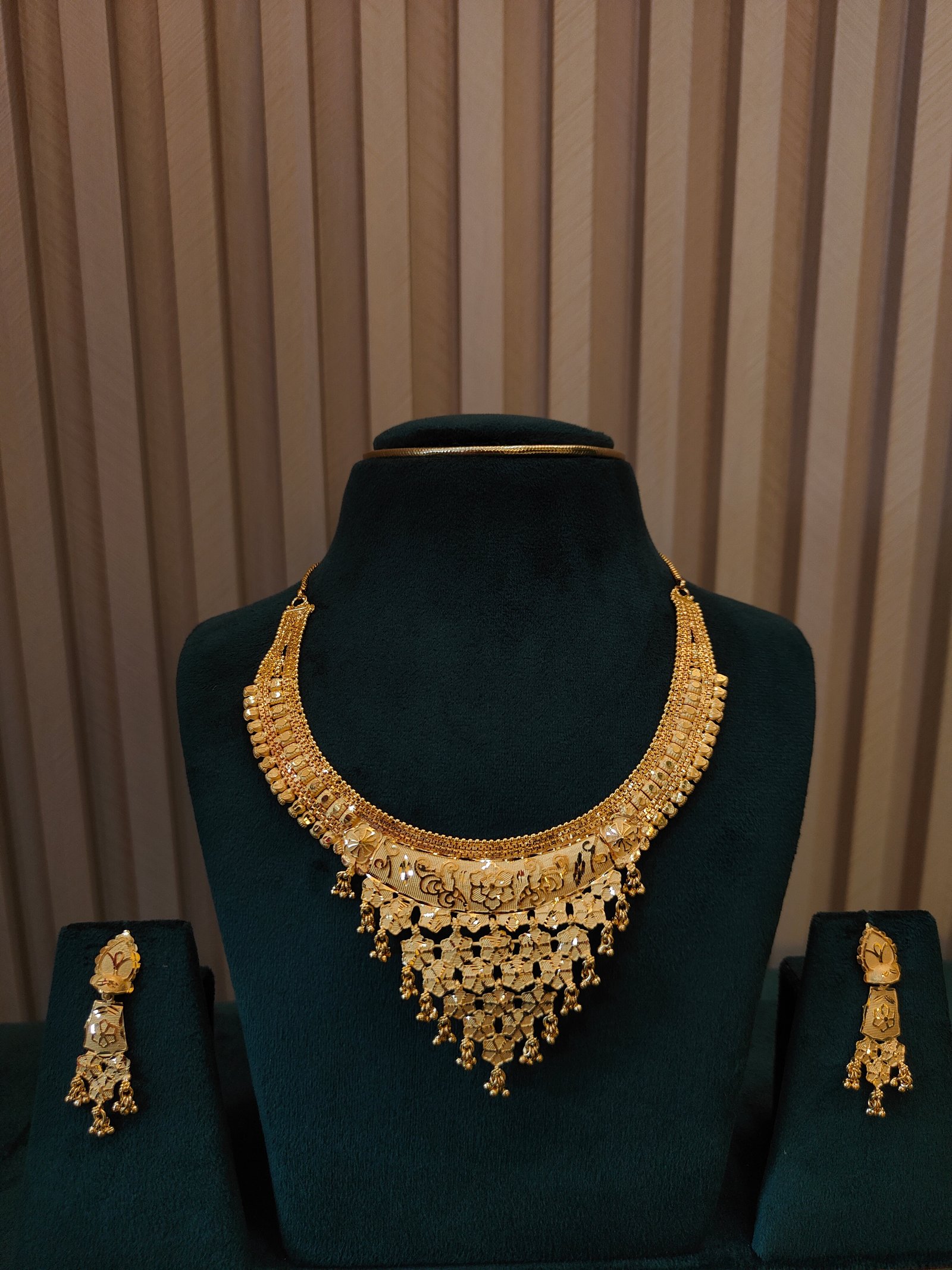 Mesh Bloom Gold Necklace Set