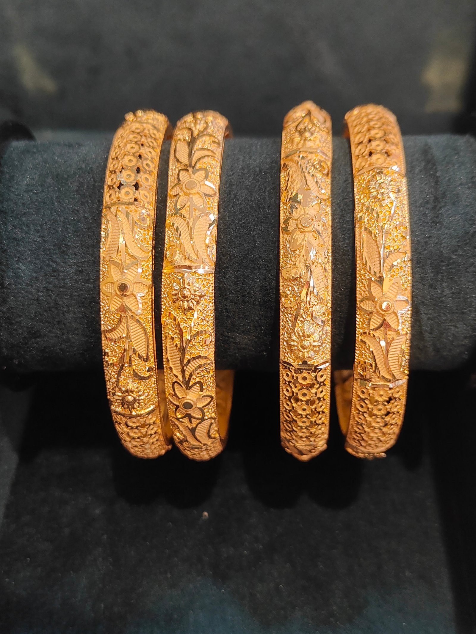 Flower Carving Gold Bangles