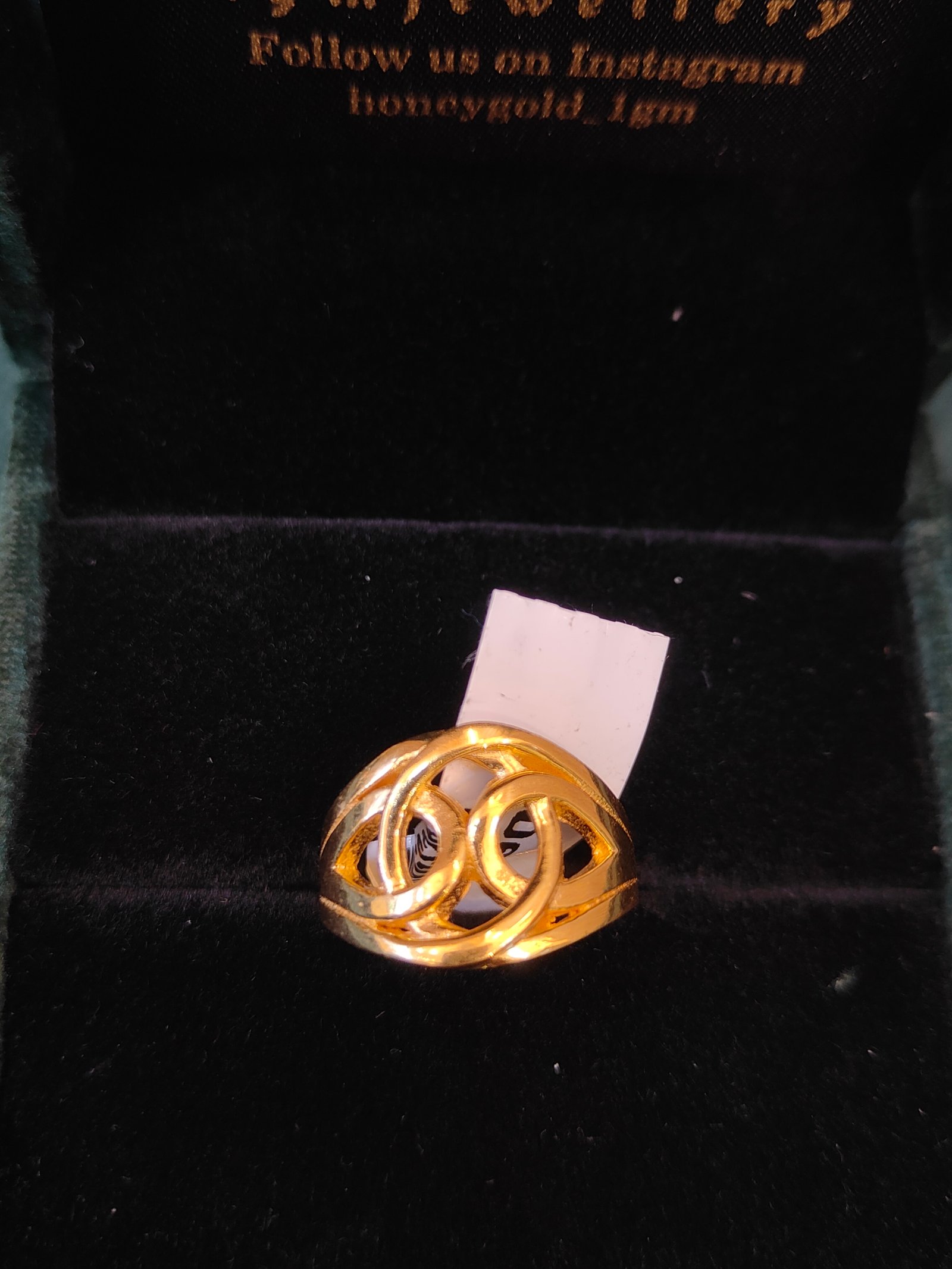 Orbit Knot Gold Ring