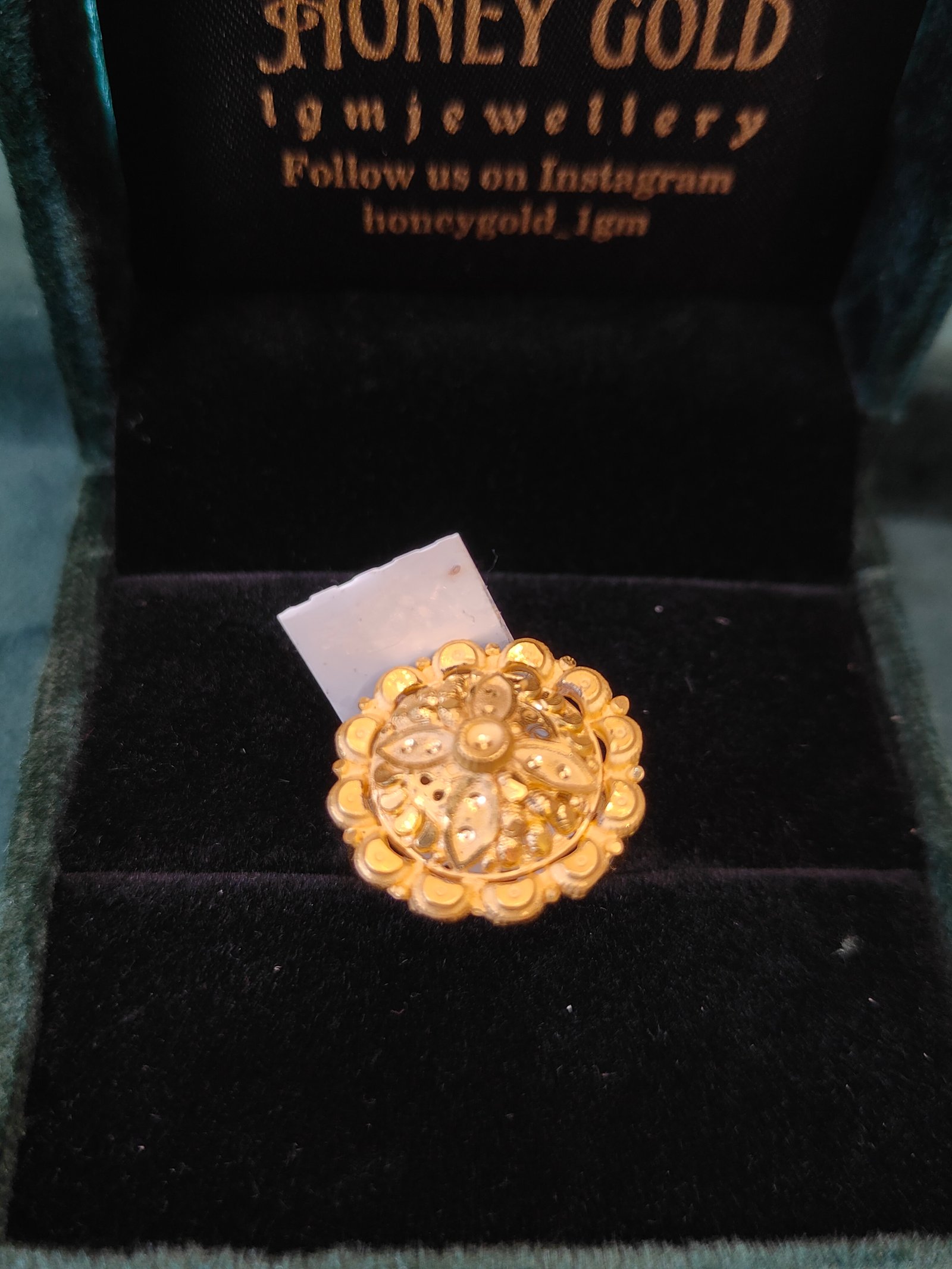 Radiant Bloom Gold Ring
