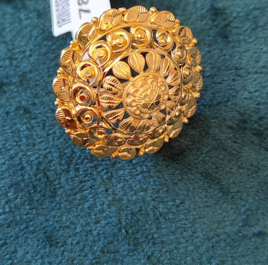 Heavenly Floral Gold Finger Ring